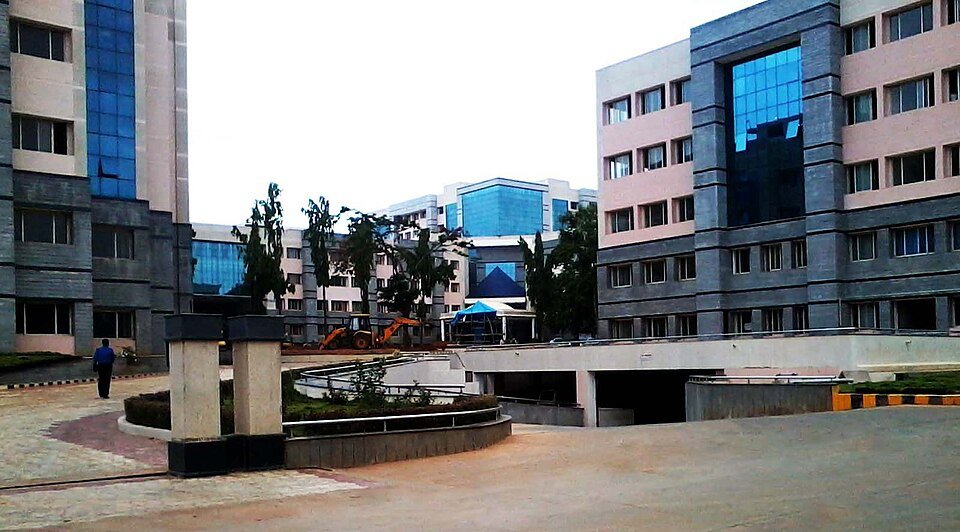 MS Engineering College Campus