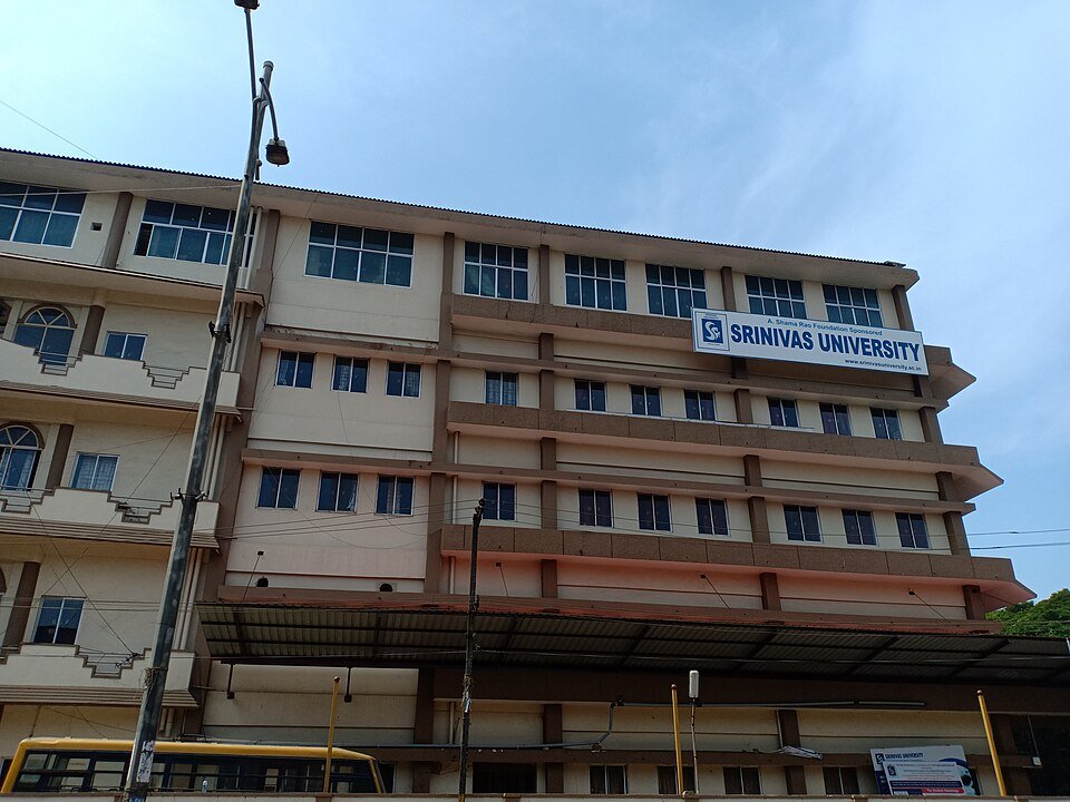 Srinivas University Campus